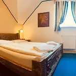 Aja 3*
