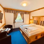 Aja Гостевой дом 3*