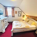 Гостевой дом Aja 3*